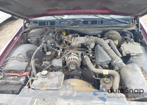 2005 Mercury Grand Marquis Gs из США, поврежденный, VIN 2MEFM74W85X629888